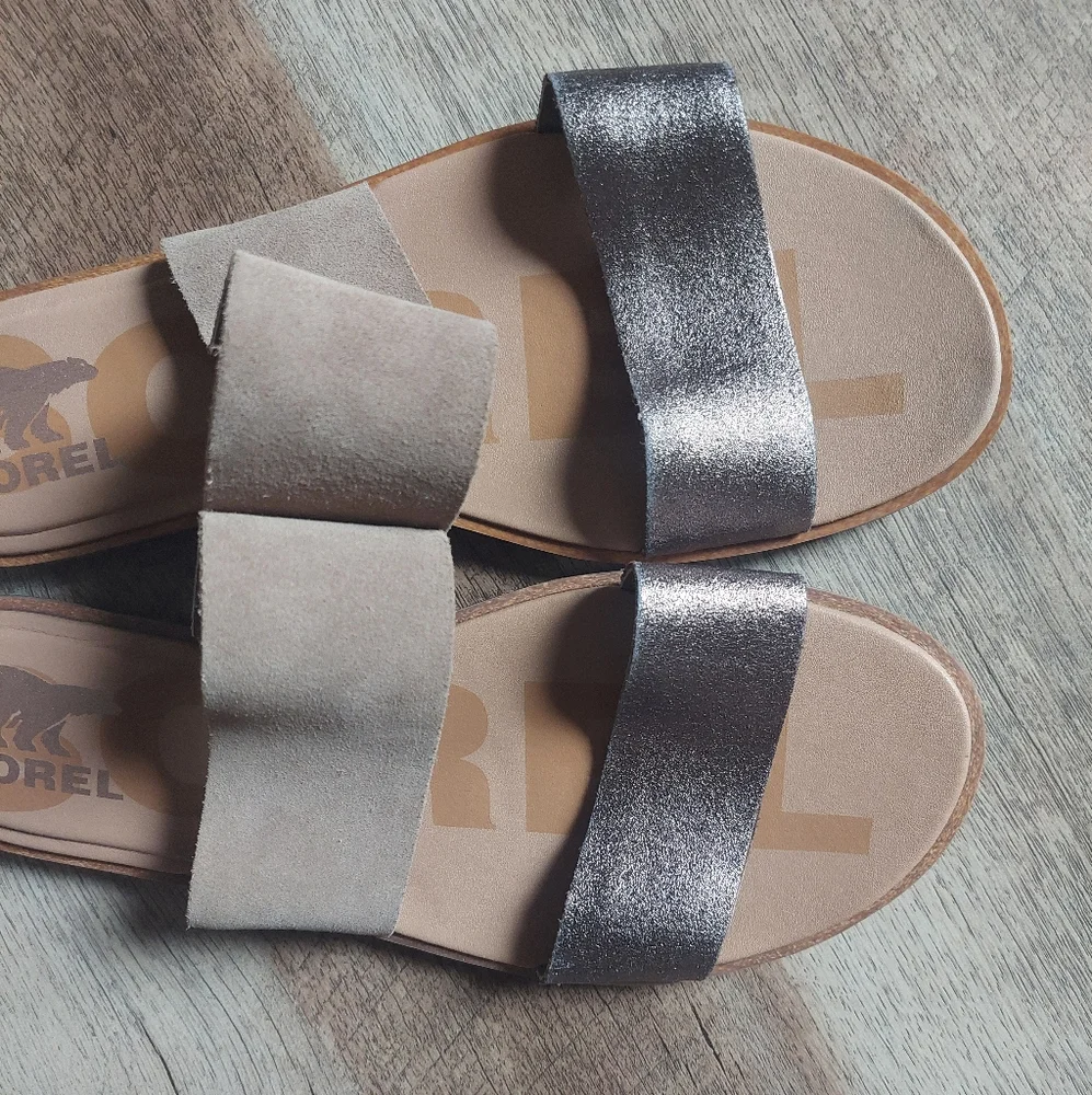 Sorel Women's Sandal Ella II Slide Light Brown Silver Strap Size 9.5 Comfy
